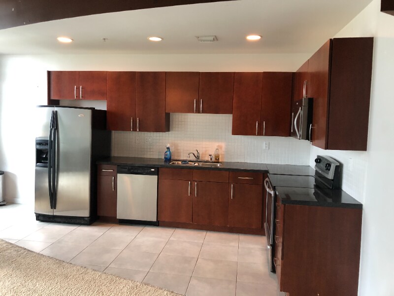 Foto principal - 300 S Australian Ave