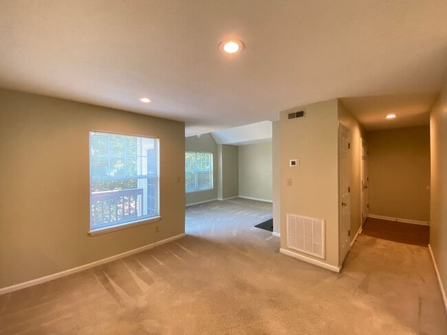 Building Photo - 4001 Whirlaway Ct
