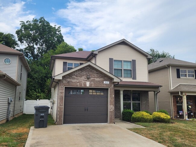 Building Photo - Welcome to Clarksville!