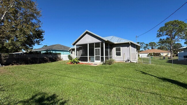 Building Photo - PORT ST LUCIE-SECTION 11