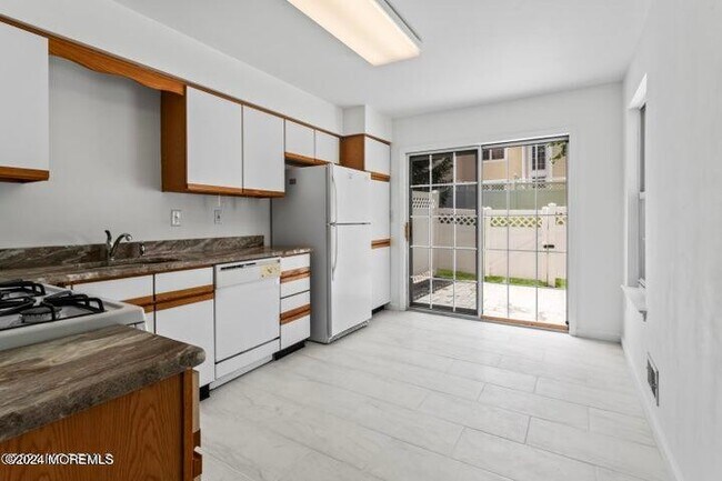 Foto del edificio - 39 Meadow Ln