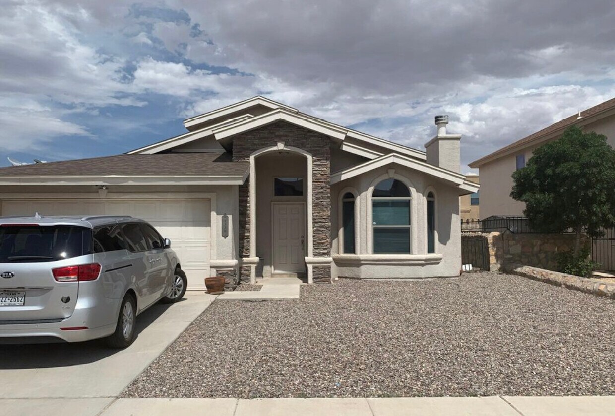 1336 Noble Path Pl, El Paso, TX 79928 House Rental in El Paso, TX