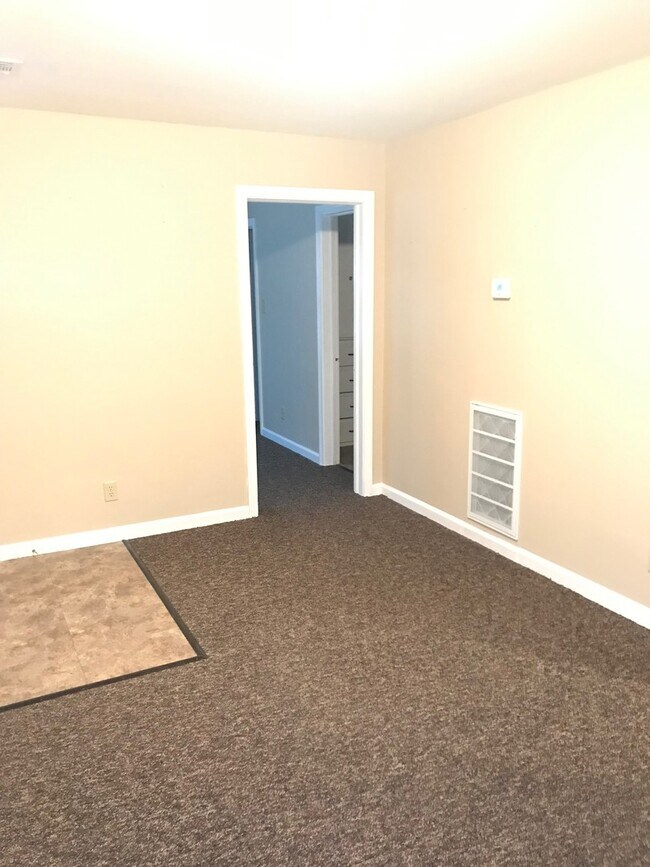 Foto del edificio - 1 Bedroom, 1 Bathroom House