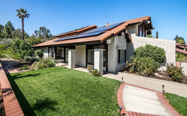 Building Photo - 1494 W Olive Ave