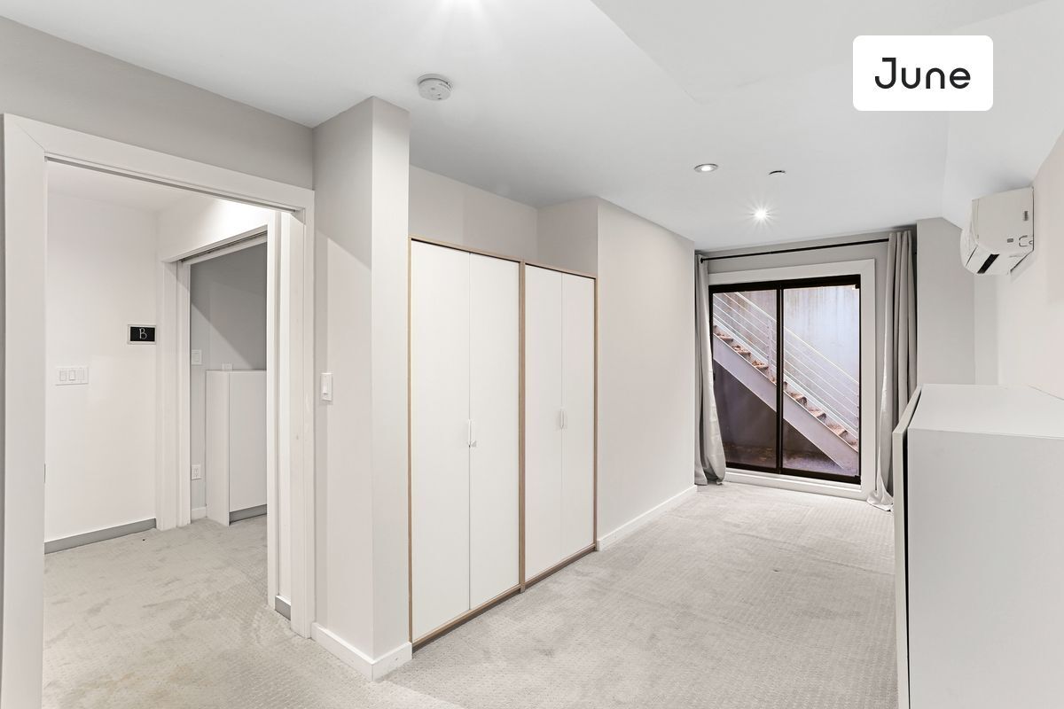 Primary Photo - ROOM ONLY in 5-bed/2.5-bath Home