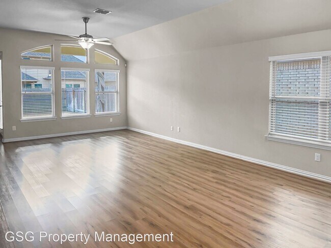 Building Photo - 3 br, 3 bath House - 100 Destiny Dr