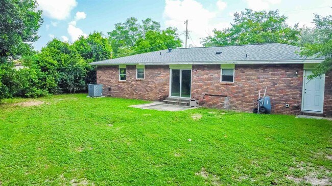 Building Photo - 2071 Colony Rd