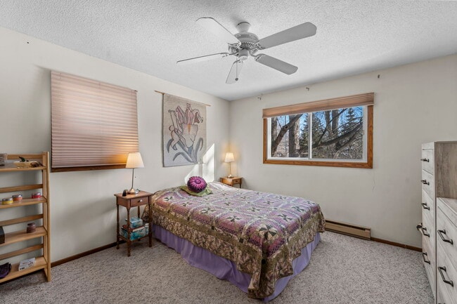 Building Photo - 4214 Xenia Ave N