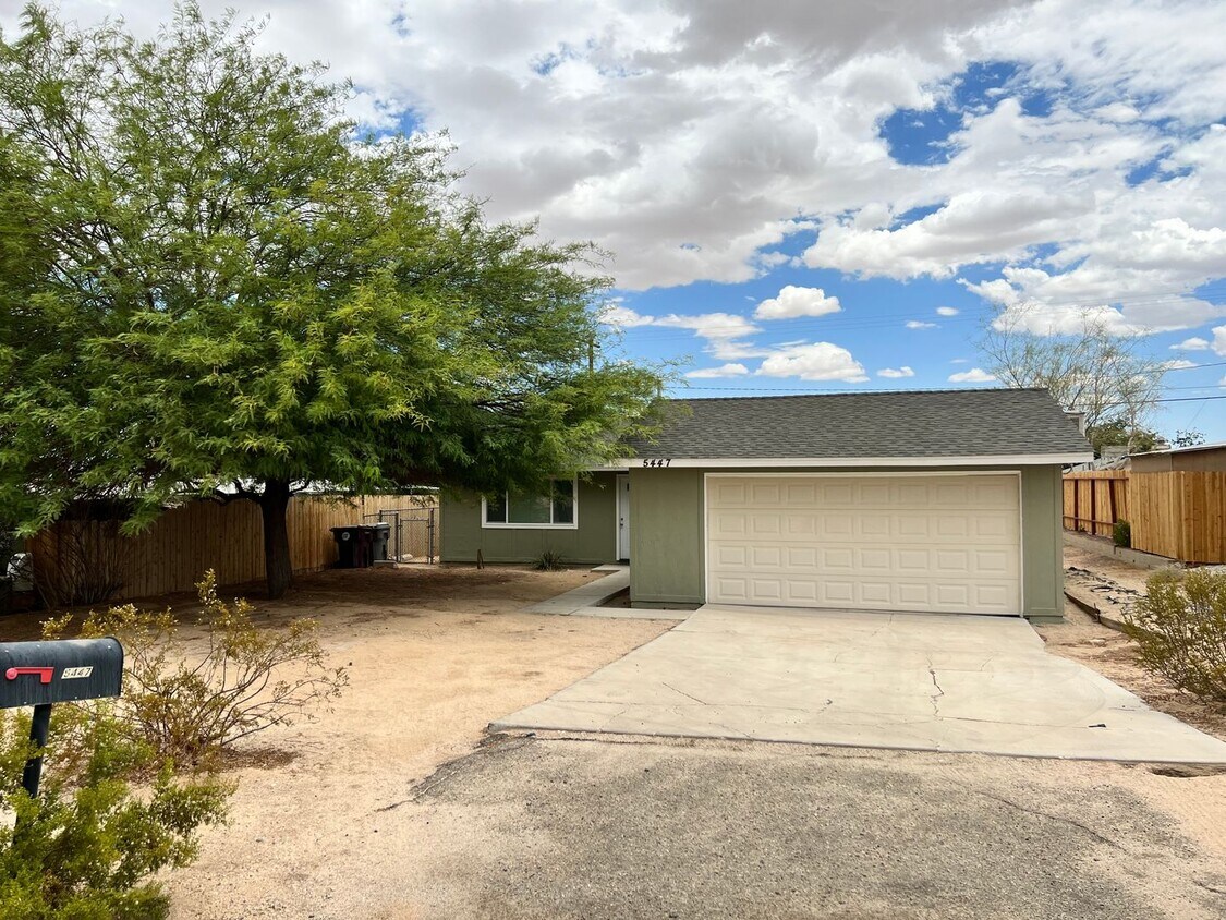 5447 Mariposa Ave, Twentynine Palms, CA 92277 House Rental in