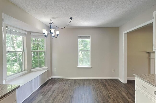 Building Photo - 125 Azalea Dr