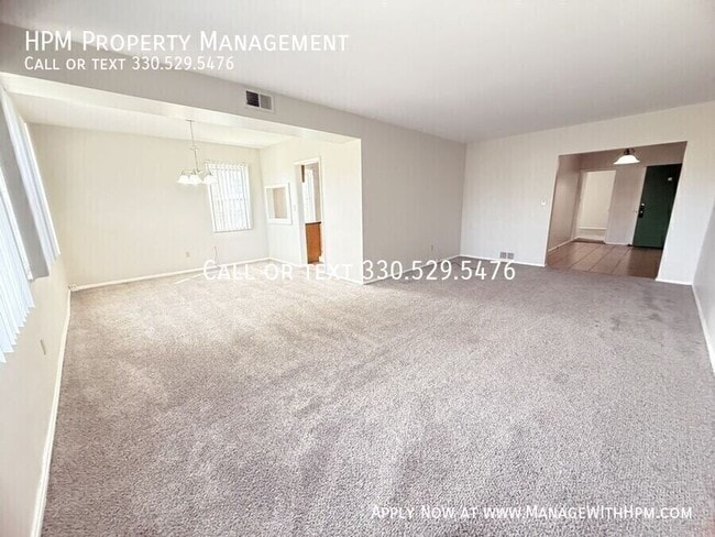 Foto del edificio - 3310 Warrensville Center Rd
