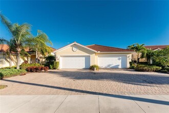 Building Photo - 319 Monaco Dr