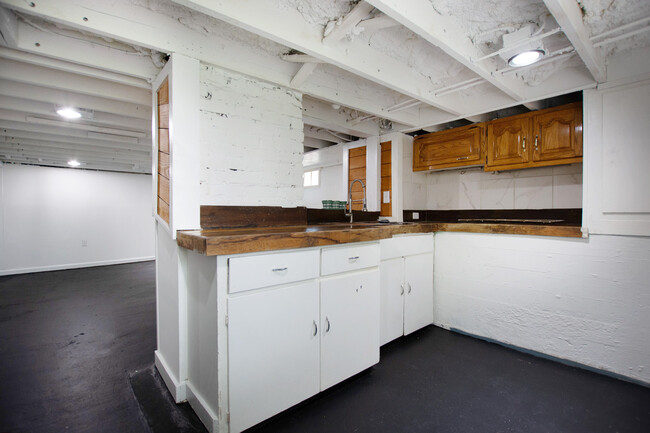 Kitchen towards living room - 1713 E Main St