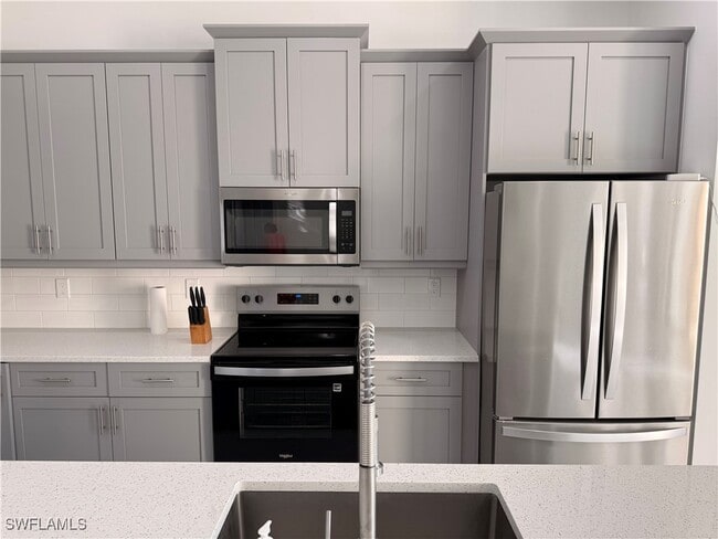 Building Photo - 941 Columbus Blvd