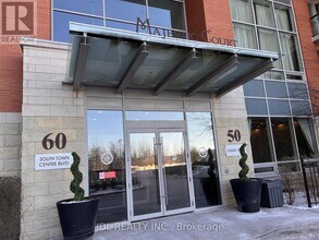 Building Photo - H-60-260 S Town Centre Blvd