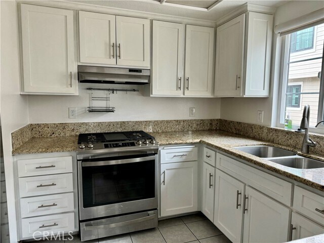 Foto del edificio - 883 Magnolia Ave