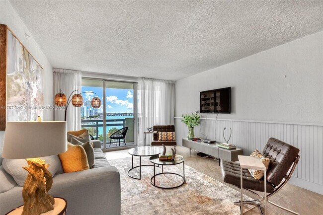 Foto del edificio - 1500 Bay Rd