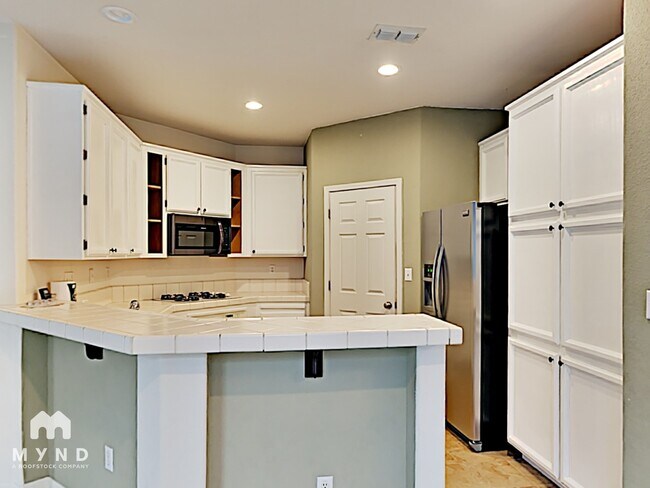 Foto del edificio - 133 Bridgeway Ct