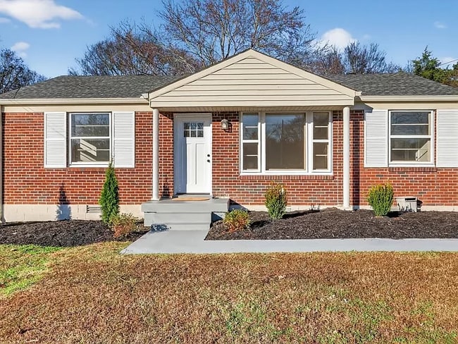 Building Photo - 2718 Mckeige Ct