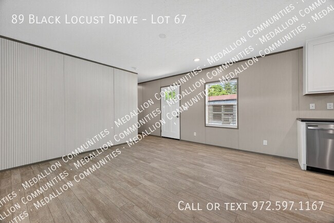 Foto del edificio - 89 Black Locust Dr
