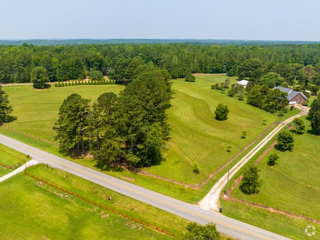 The outlying Senoia areas have open green spaces.
