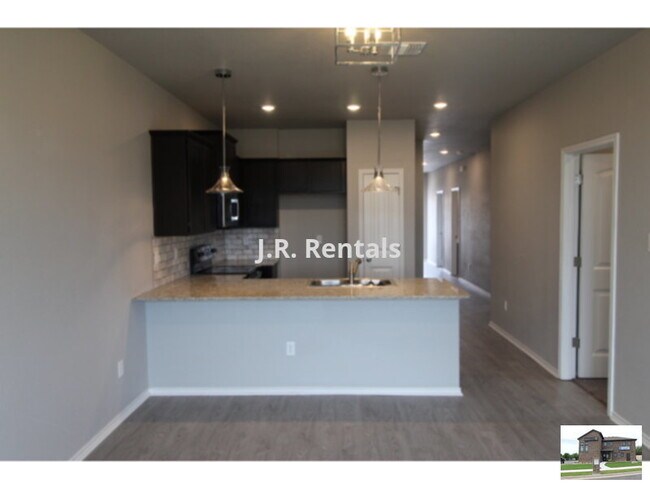 Foto del edificio - 227 Grn Valley Dr