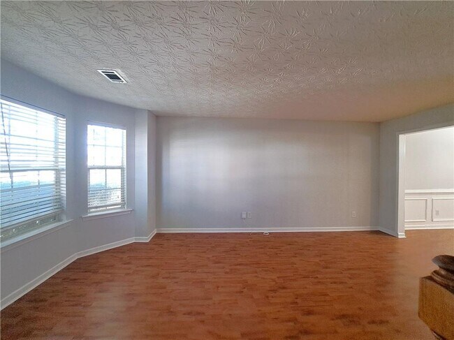 Foto del edificio - 3940 Crescent Walk Ln NE