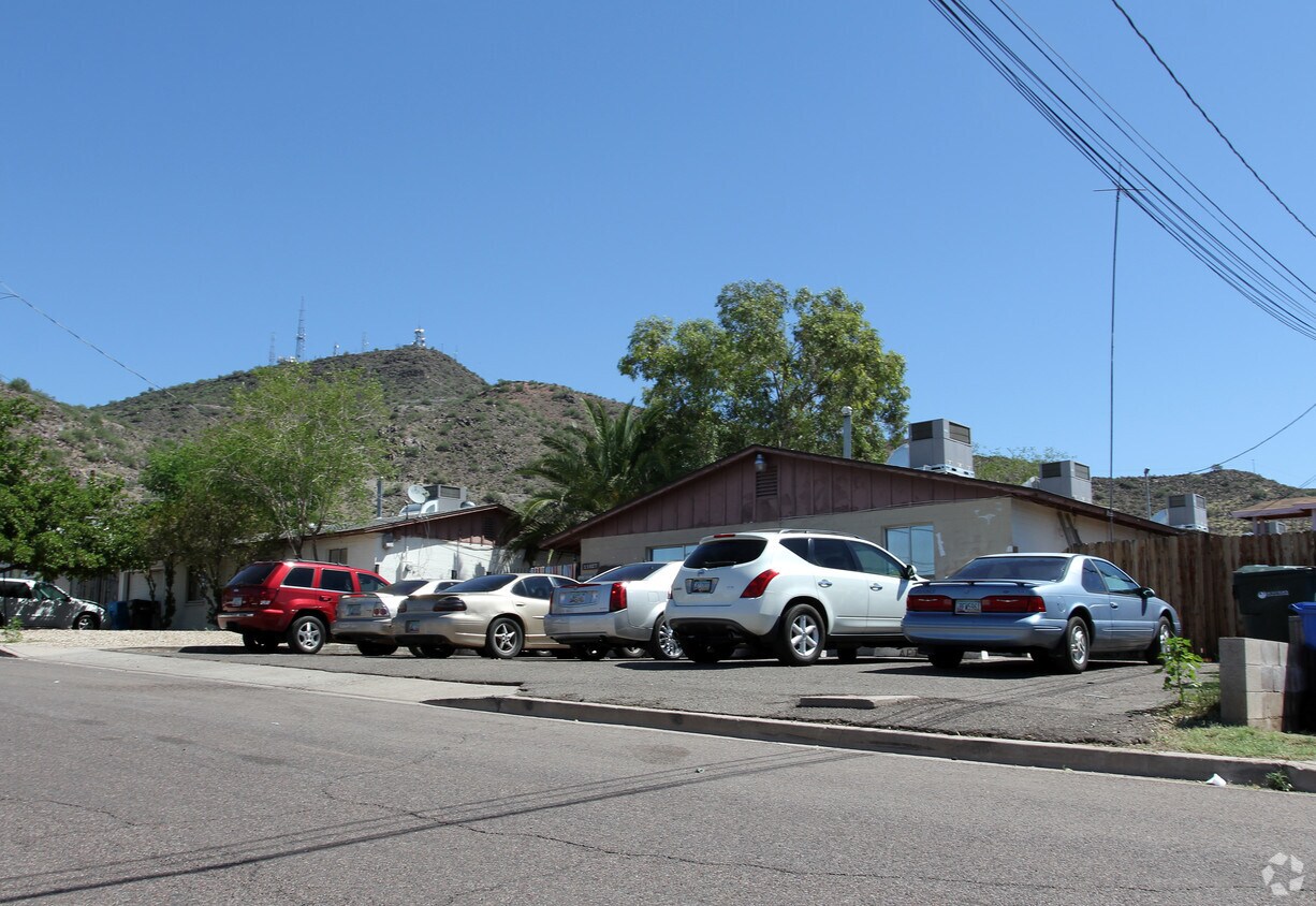 Foto del edificio - (mountain Shadows Apartments)