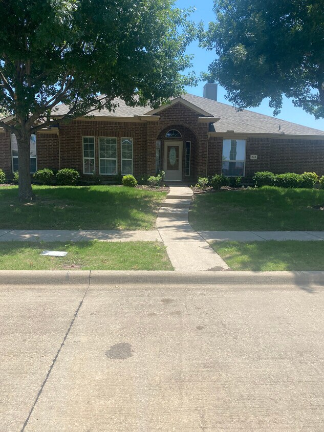 Primary Photo - 3013 Parkside Dr