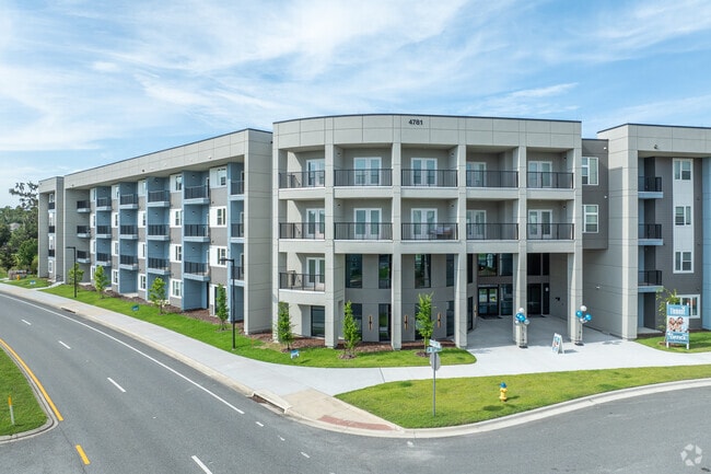 Building Photo - Element Apartments at Celebration Pointe