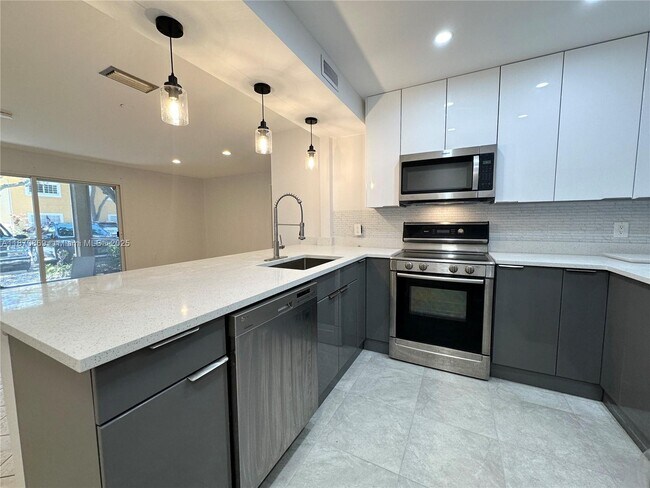 Foto del edificio - 441 SE 10th St