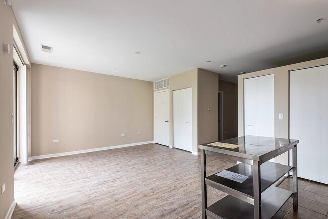 Foto del edificio - 1740 Oak Ave