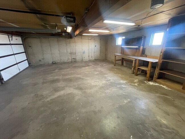 Foto del edificio - Beautiful Remodeled Home with nice yard.