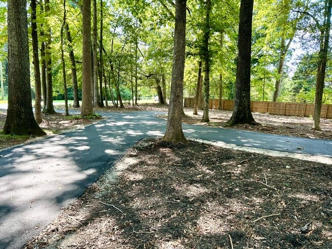 Foto del edificio - 5950 Lake Wylie Rd