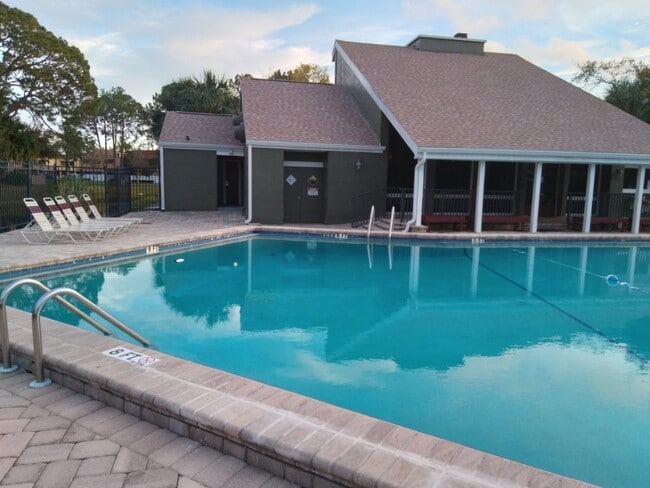 Building Photo - 5933 Windhover Dr Building Photo - 5933 Windhover Dr