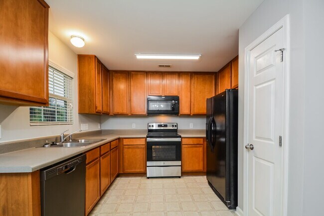 Foto del edificio - 923 Red Oak Tree Dr