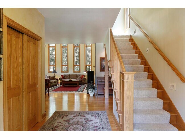 Building Photo - 13840 Tomahawk Ln S