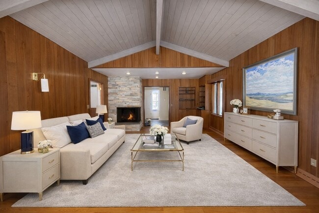 Building Photo - 520 Murray Hill Rd