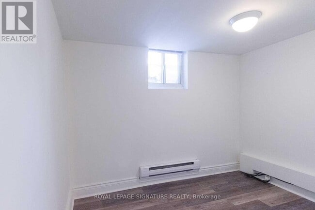 Building Photo - 613 Crawford St