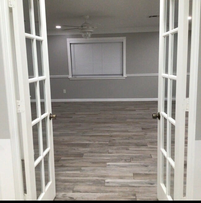 Foto del edificio - 15447 Avenue C