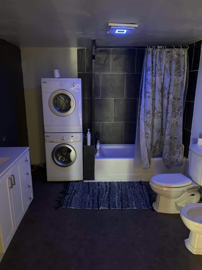 Photo - 220 W 7th Ave House