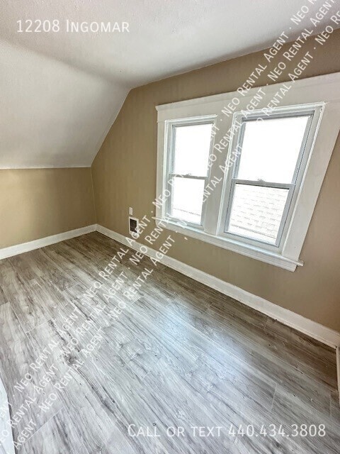 Foto del edificio - 12208 Ingomar-