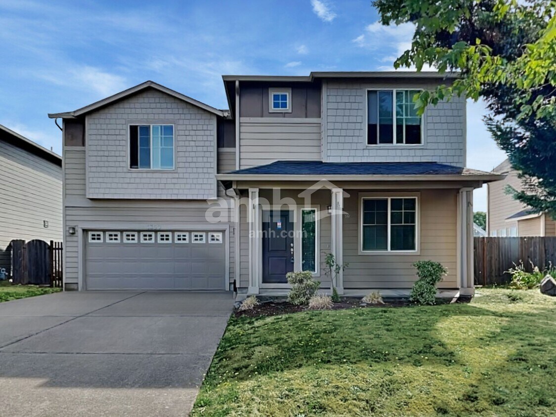 Primary Photo - 1390 Alpine Lakes St SE