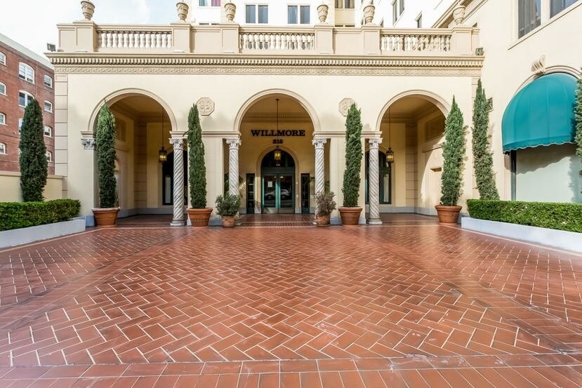 Foto principal - 315 W 3rd St