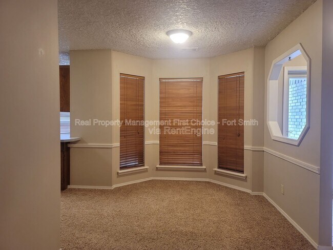 Foto del edificio - 2316 Woodwind Way