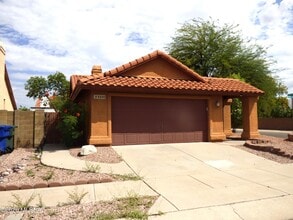 Building Photo - 9500 E Stonehaven Way