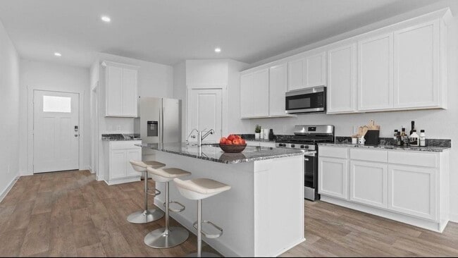 Building Photo - 8051 Marchese Dr