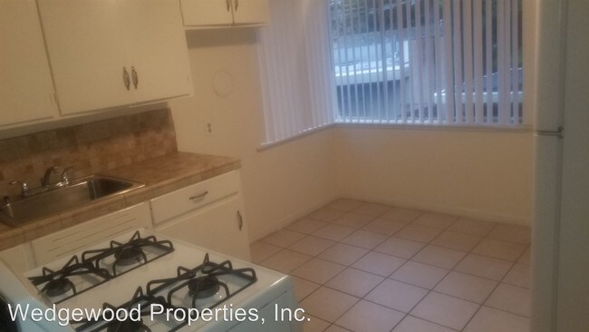 Building Photo - 14590 Big Basin Way