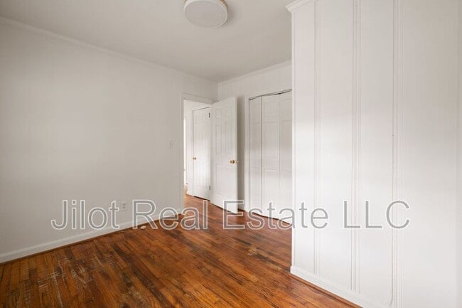 Building Photo - 2855 Monticello Pl