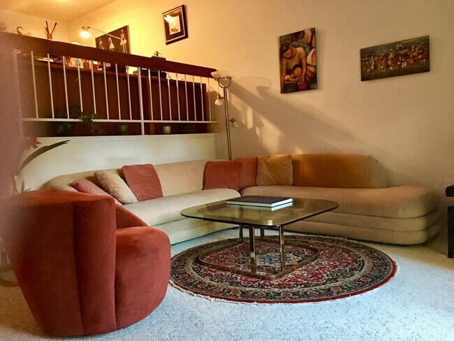 Building Photo - 2 br, 2.5 bath House - 4020 Porte De Palma...